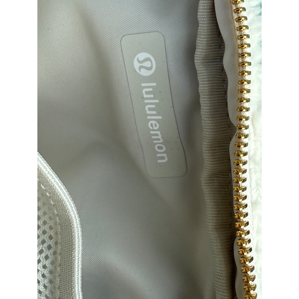 Lululemon Everywhere Belt Bag White Fleece Sherpa Gold Hardware Waist Pack 1L - Picture 6 of 6